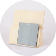 Carrega la imatge al visor de la galeria, Expositor de fusta vertical 40 cm