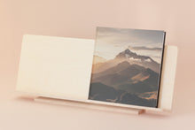  Carrega la imatge al visor de la galeria, Expositor de fusta horitzontal 60 cm
